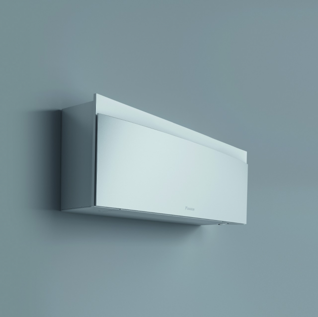 Daikin Emura 3 Quadrisplit 4MXM80A + 3 FTXJ20AW + 1 FTXJ35AW R32